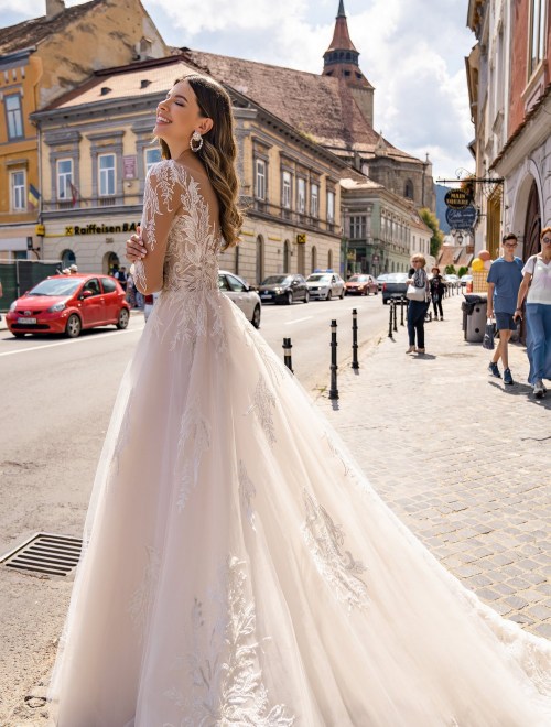 https://elisebride.ro/images/stories/virtuemart/product/13 Daria       (4).jpg